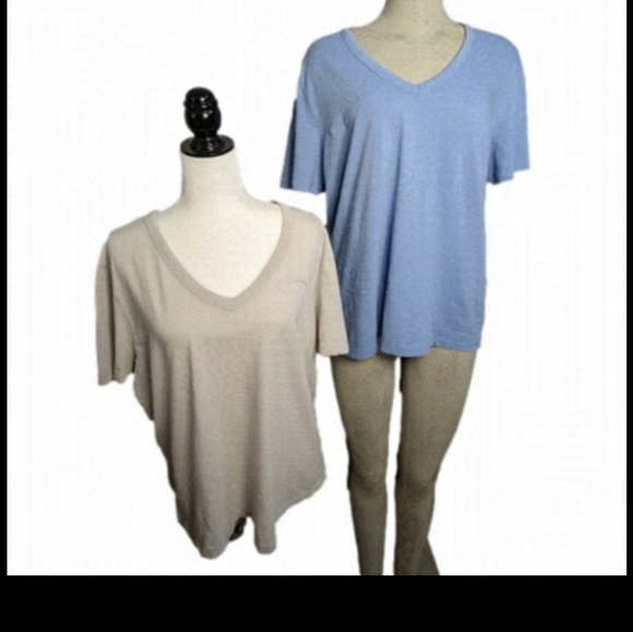 New Universal Thread Sleeve V Neck Tee - woman's blue XXL tee - Picture 3 of 3